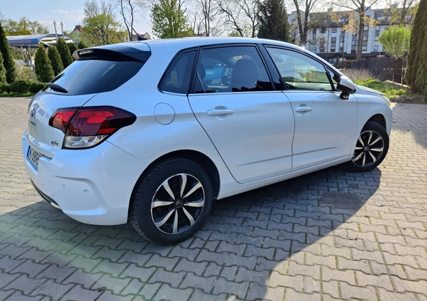 Citroen C4 cena 49000 przebieg: 111000, rok produkcji 2018 z Warszawa małe 211